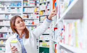 Auxiliar de Farmacias - con práctica en sistemas informáticos